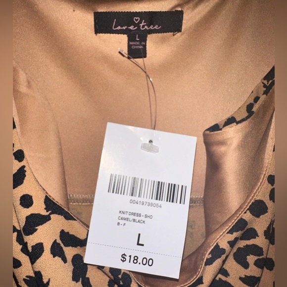 Sassy Cheetah Print Dress 🐆 - Picture 2 of 4